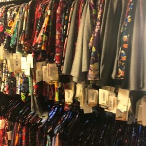 LulaRoe clothing sizes XXS-3XL.